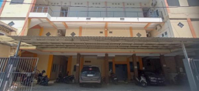RedDoorz Syariah near STIE Mahardhika Surabaya